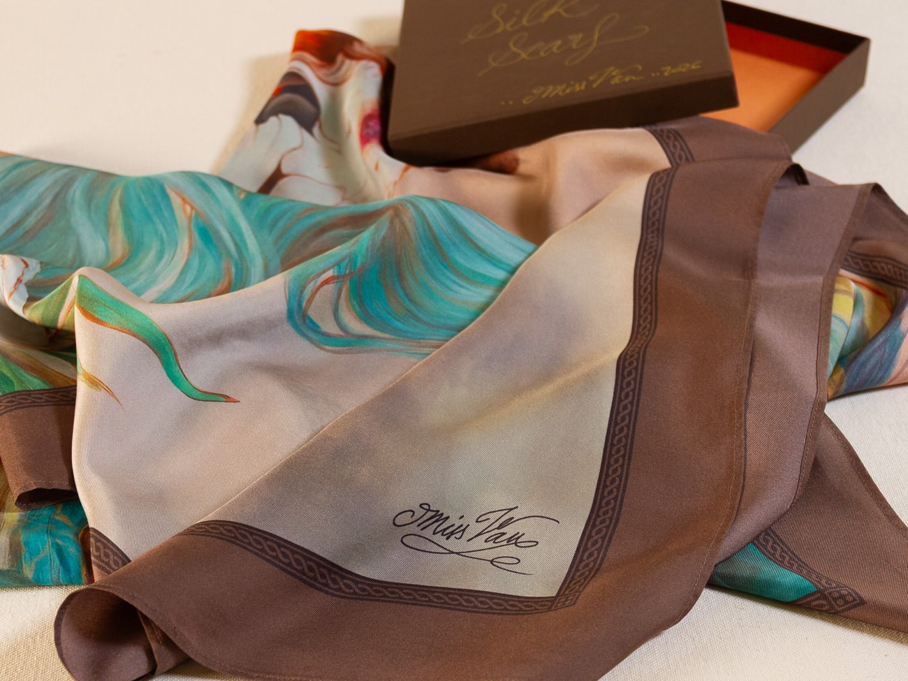 Muses Silk Scaf - Miss Van 2026