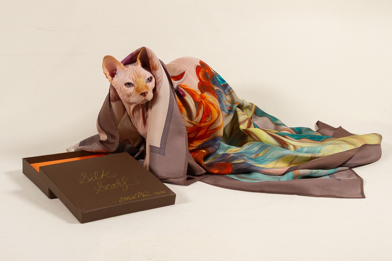 Muses Silk Scaf - Miss Van 2026